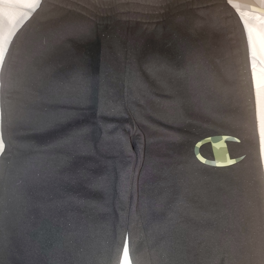Boys champion brand sweatpants